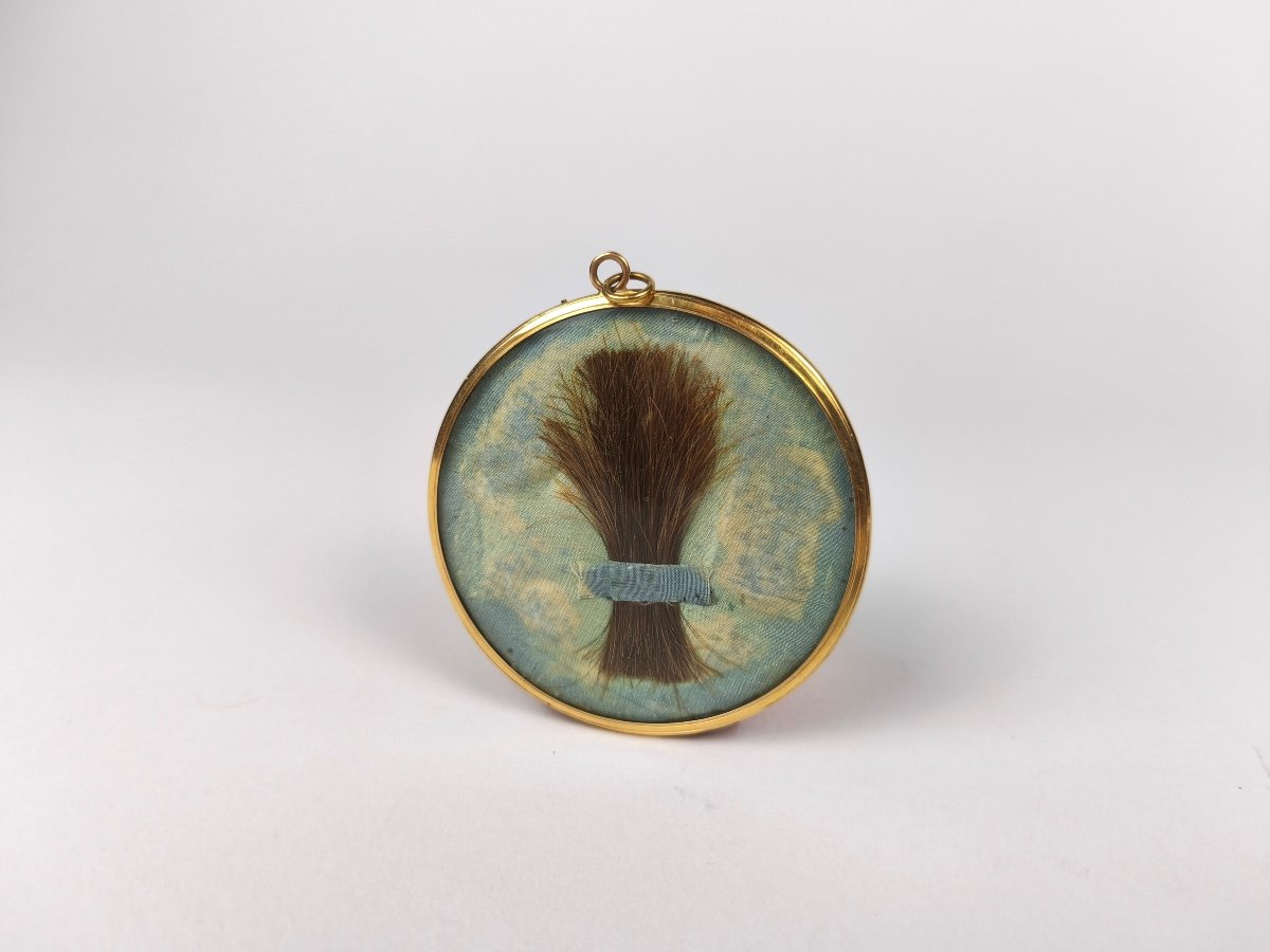 D Paillot: Superb Miniature Portrait Of A Man & Hair Composition, Late 18th Century, Gold Frame-photo-3