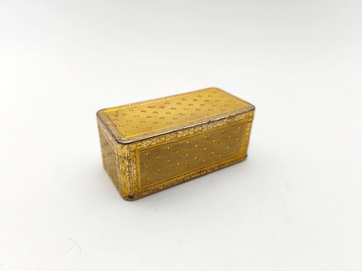 Very Interesting Snuff Box In Pomponne Guilloché, Triple Compartment. End Of The 18th Century.-photo-2