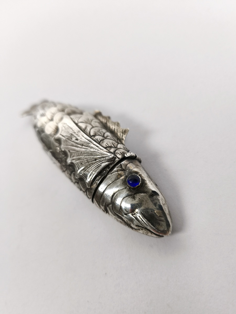 Judaica: Bessamim Sterling Silver Spice Box In The Shape Of An Articulated Fish.-photo-5