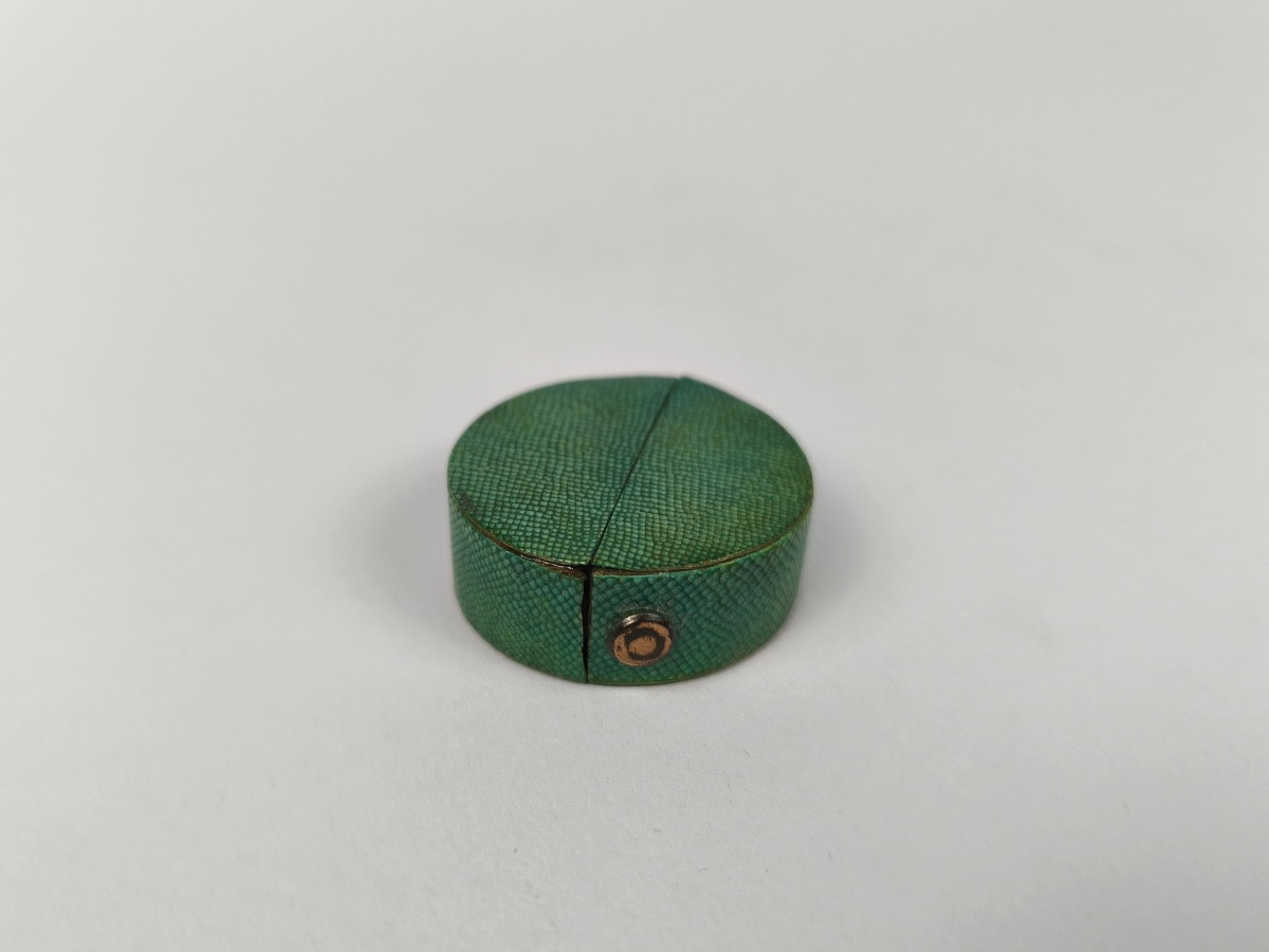 Very Small Shagreen Case / Case With A Stone Seal Engraved With Mary. Late 18th Century-photo-2