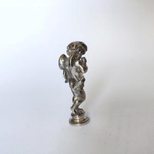 Charmant Cachet Sceau En Bronze Argenté Représentant Un Putto. Amour Cupidon