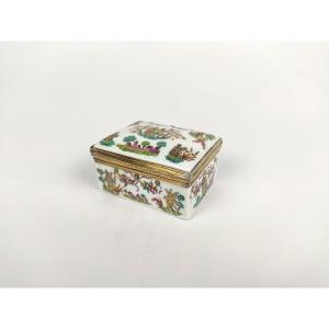 Samson: Rare Porcelain Snuffbox, Silver-gilt Mounting And Appliques. Solid Silver. Late 19th Century