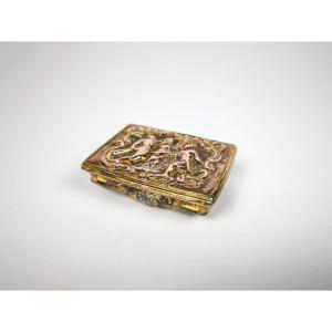  “tomb” Snuff Box In Pomponne, With Mythological Decor Dating From The 18th Century. 