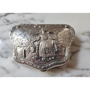 Heavy Sterling Silver & Vermeil Snuff Box With Peasant Decor. Germany, 19th - 20th