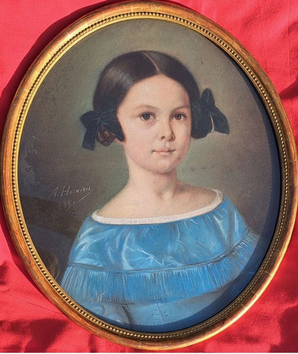 Portrait Ovale Pastel Petite Fille Enfant  époque Napoleon III Noble Noblesse Hervieu Château 