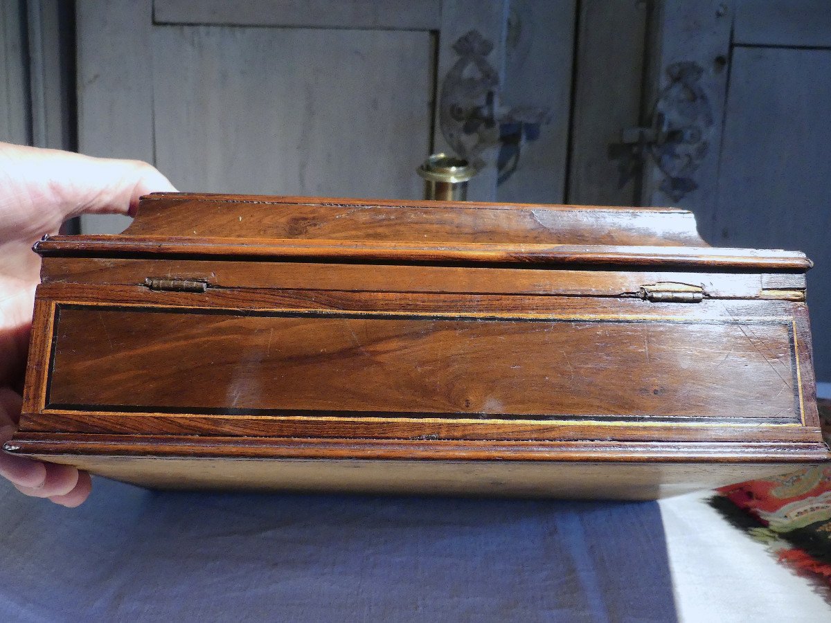 Box In Walnut And Wood From The Islands Of The 17th Century-photo-2