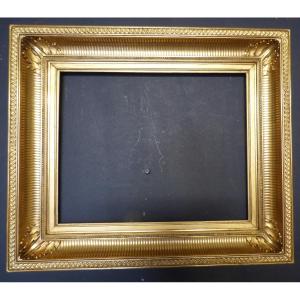 19th Century Wooden And Gilded Stucco Frame