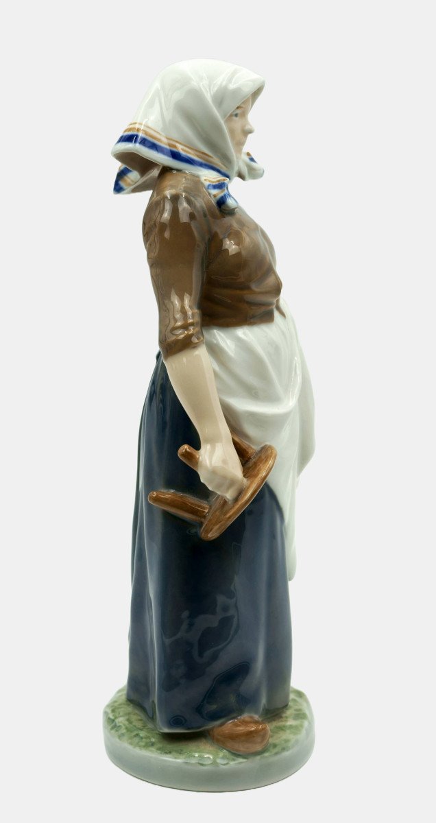 Royal Copenhagen Figurine de Christian Thomsen (1860-1921), Laitière-photo-4