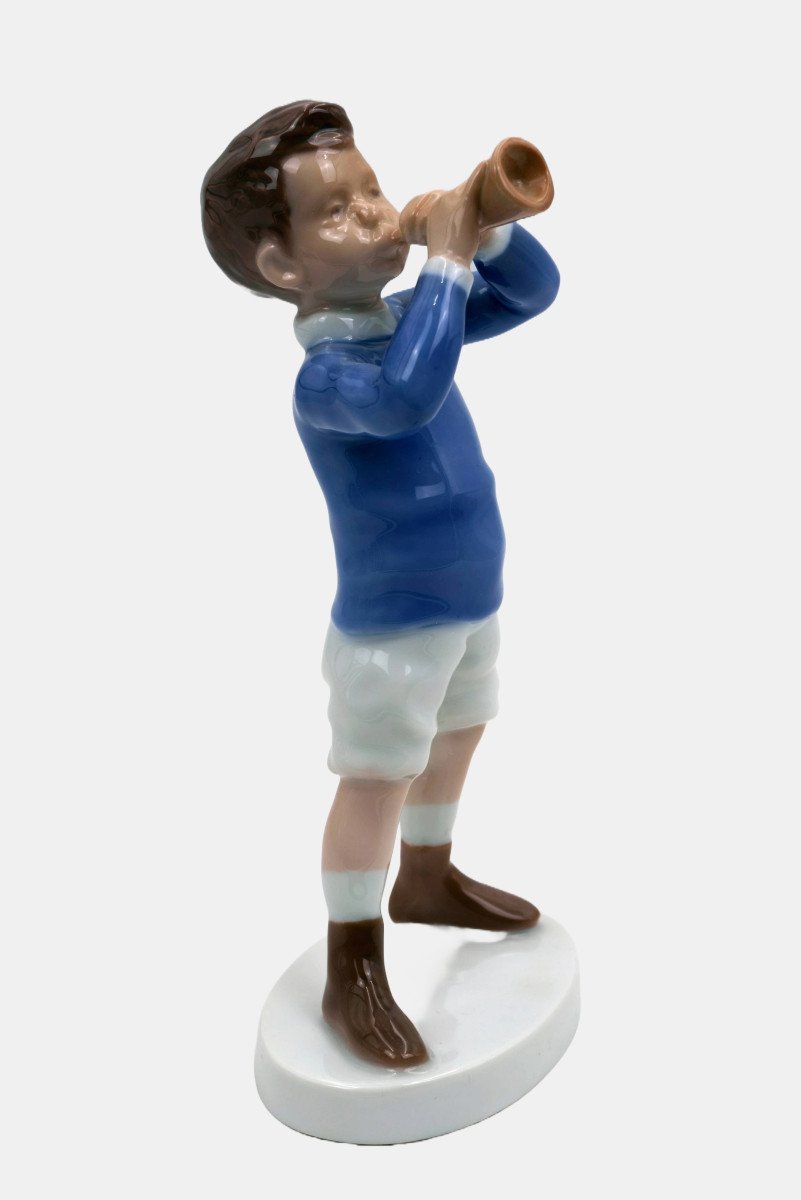 Bing & Grondahl Figurine By Michaela Ahlmann, Standing Boy With Trumpet-photo-1