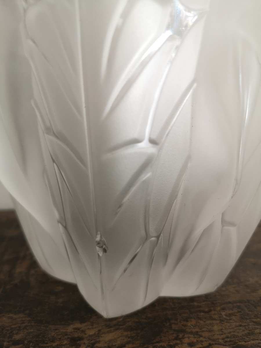 Lalique France - Vase En Cristal -signiee et Numerote au cul  hauteur 28cm  -photo-1