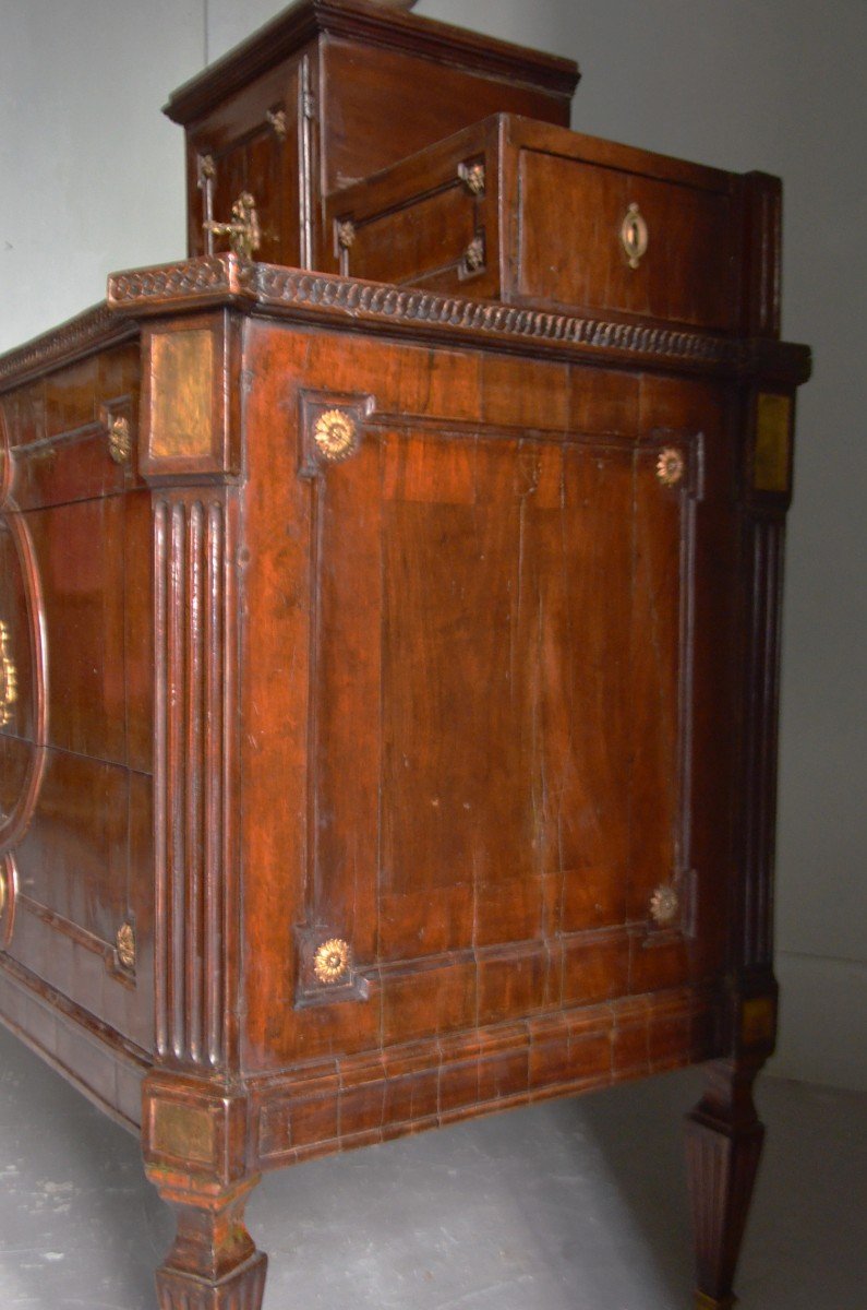 18th Century Mahogany Commode -photo-1