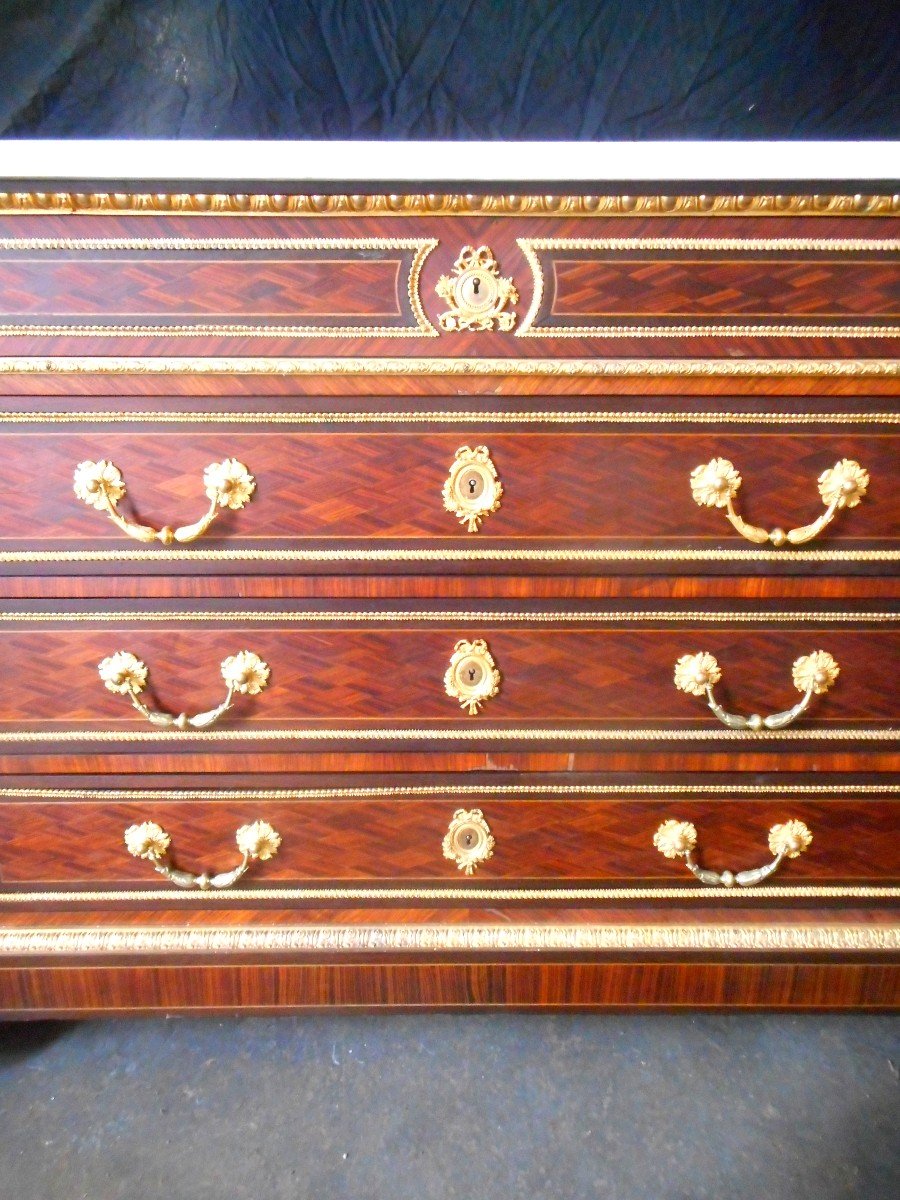 Commode De Château Estampillé Wassmus En Marqueterie Et Bronze Doré-photo-4