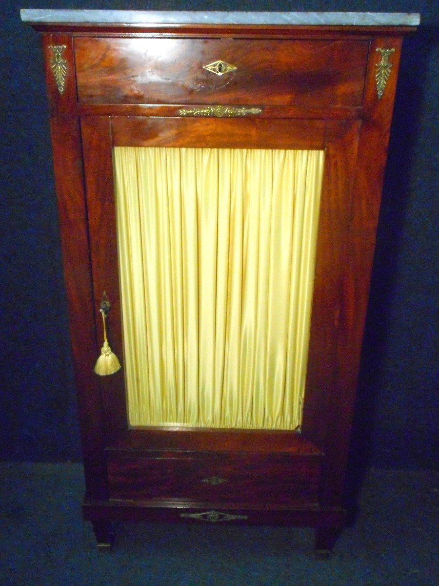 Showcase In Mahogany And Gilt Bronze Directoire Period