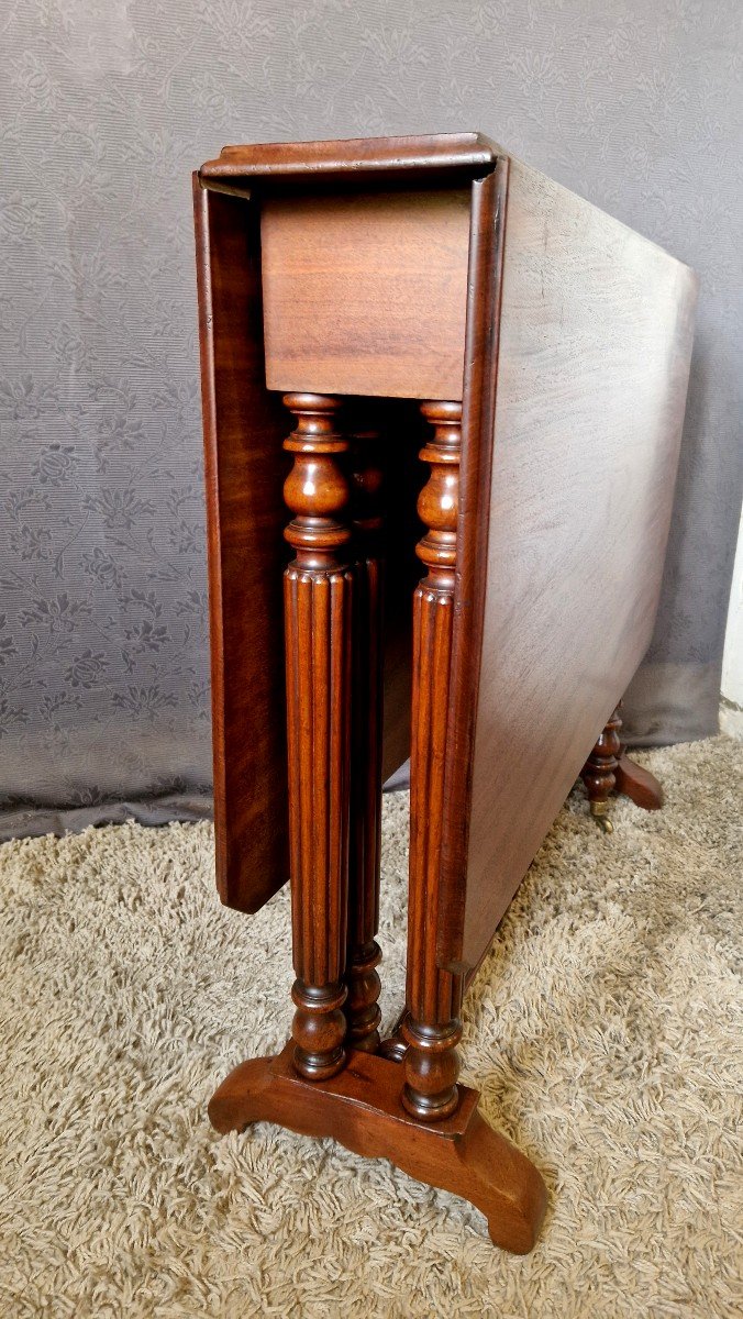 Gateleg Mahogany Table-photo-3