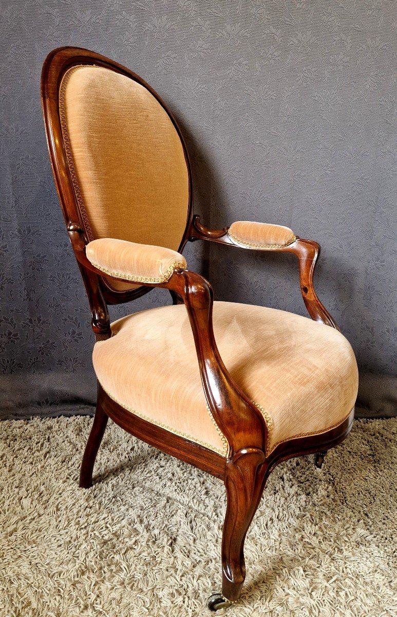 Rosewood Medallion Armchair-photo-2