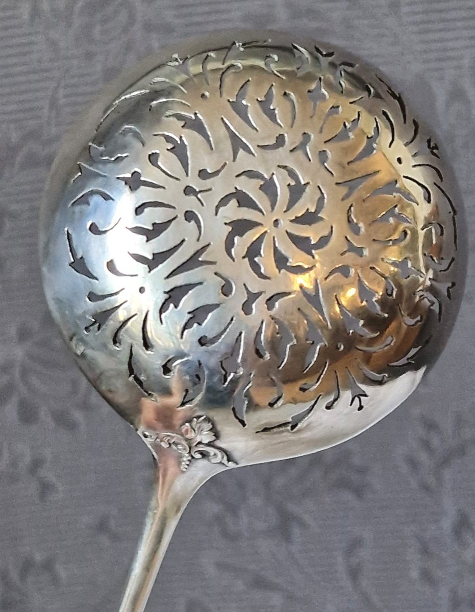 Solid Silver Sprinkled Spoon-photo-1