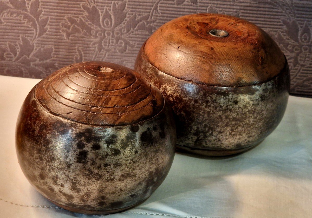 Pair Of 19th Century Fort Balls-photo-3