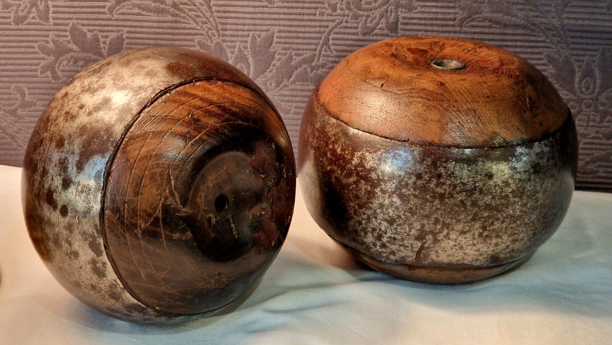 Pair Of 19th Century Fort Balls-photo-4