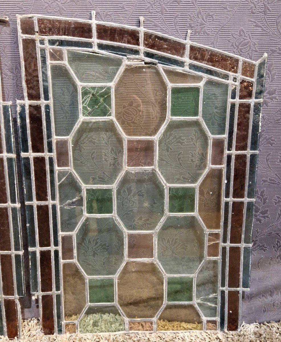 Pair Of Stained Glass Windows To Be Restored-photo-4