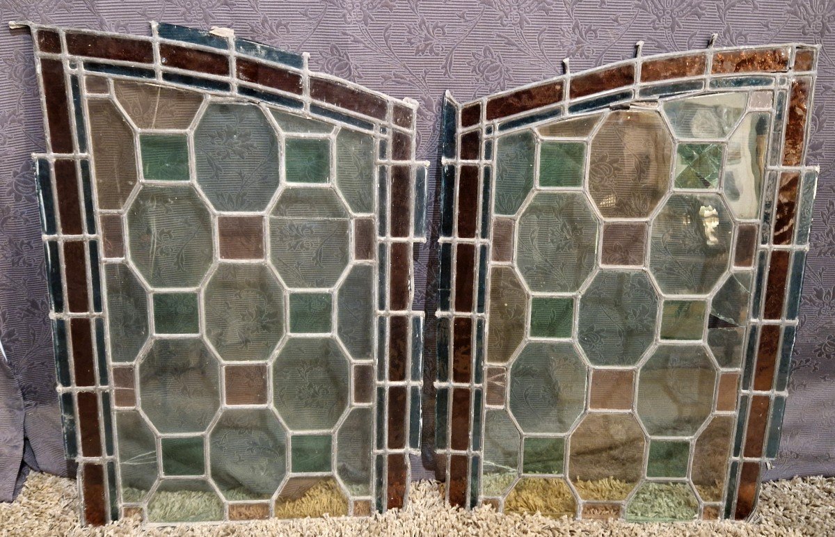 Pair Of Stained Glass Windows To Be Restored-photo-4