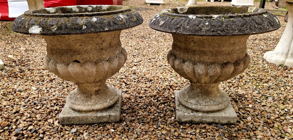 Paire De Vases Médicis En Pierre Reconstituée XXe-photo-2