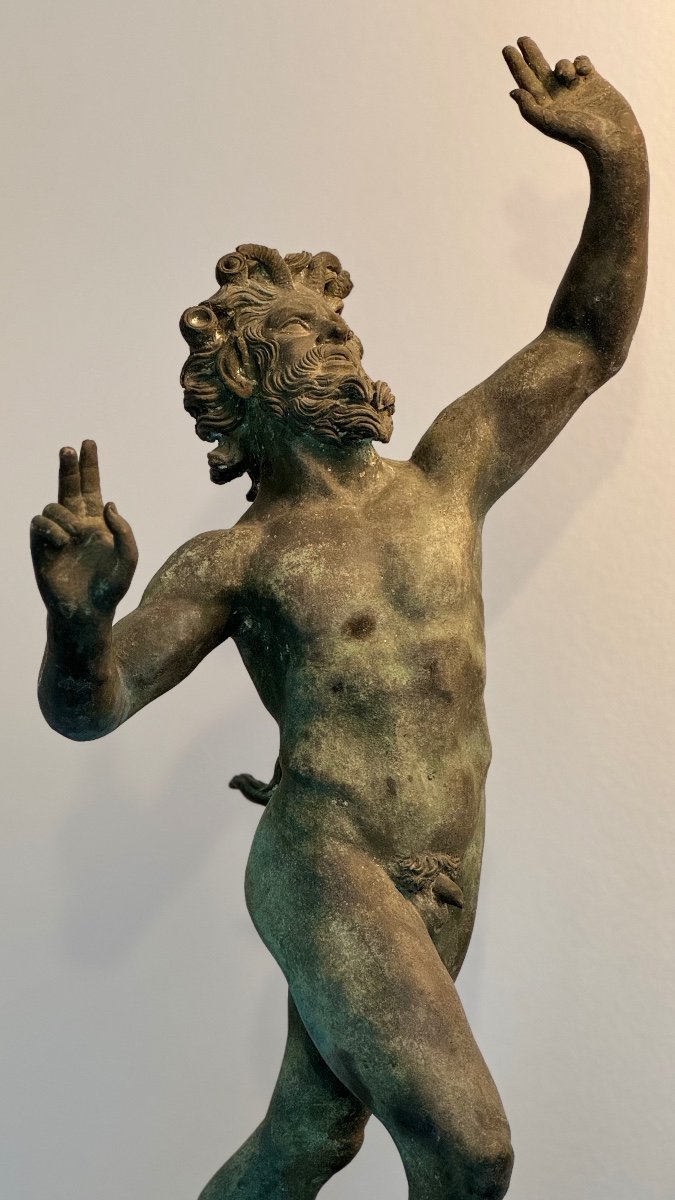 Sculpture XIXe Siècle - Faune Dansant De Pompéi En Bronze à Patine Verte (d'après l'antique)