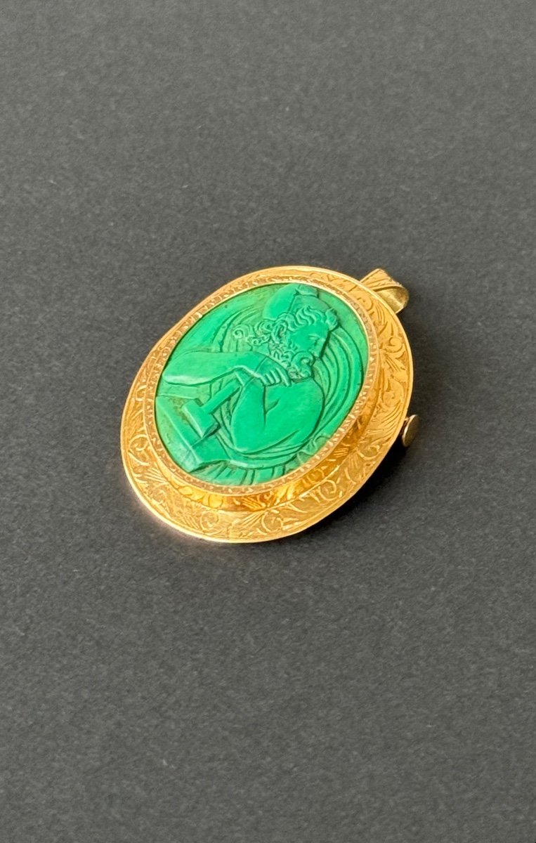 Brooch Pendant Gold Adorned Cameo Malachite Profile Portrait Man Hephaestus Greek God