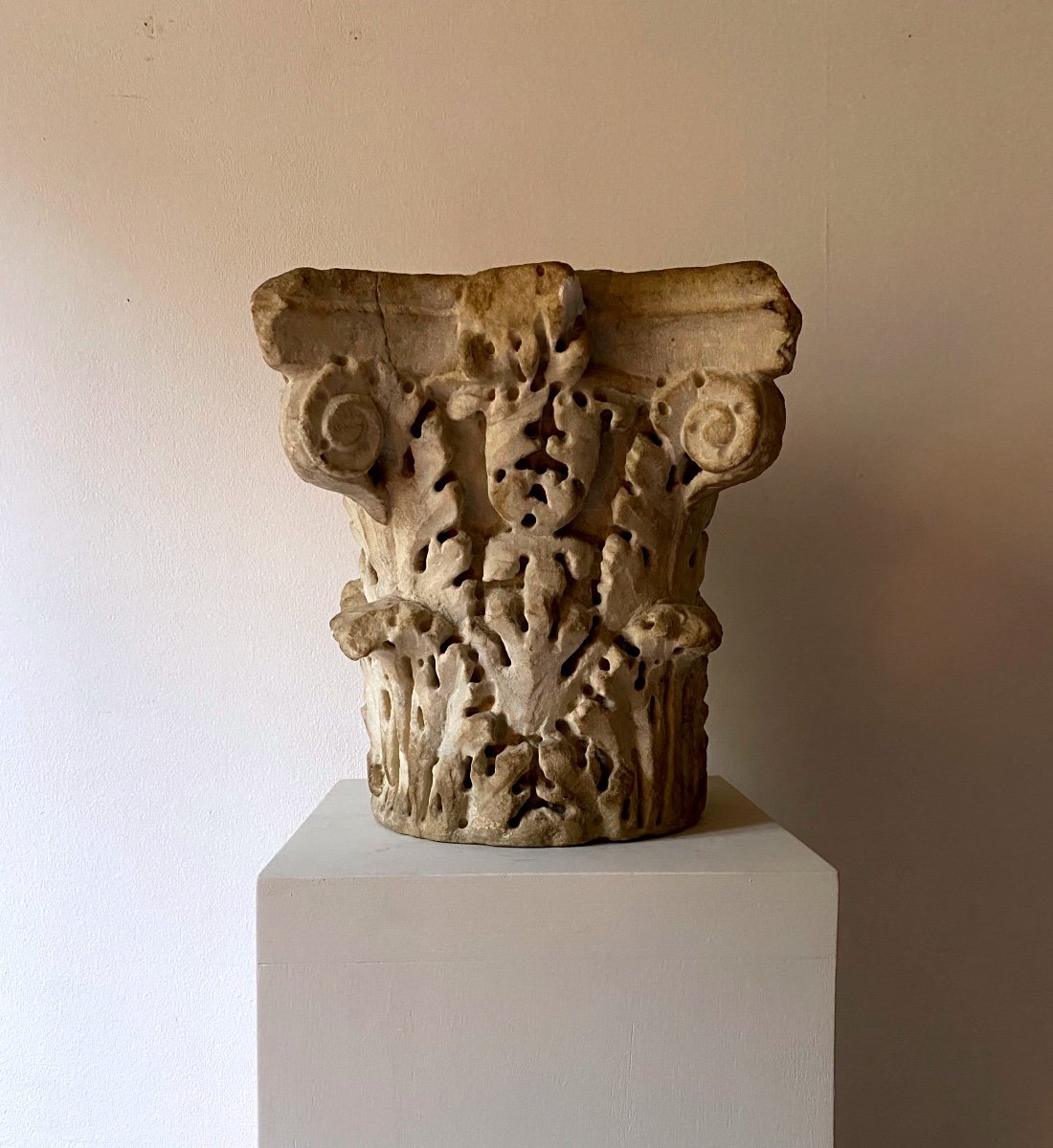 Corinthian Roman Capital Iie-iiie . Carrara Marble Italy Ancient Architectural Element-photo-3