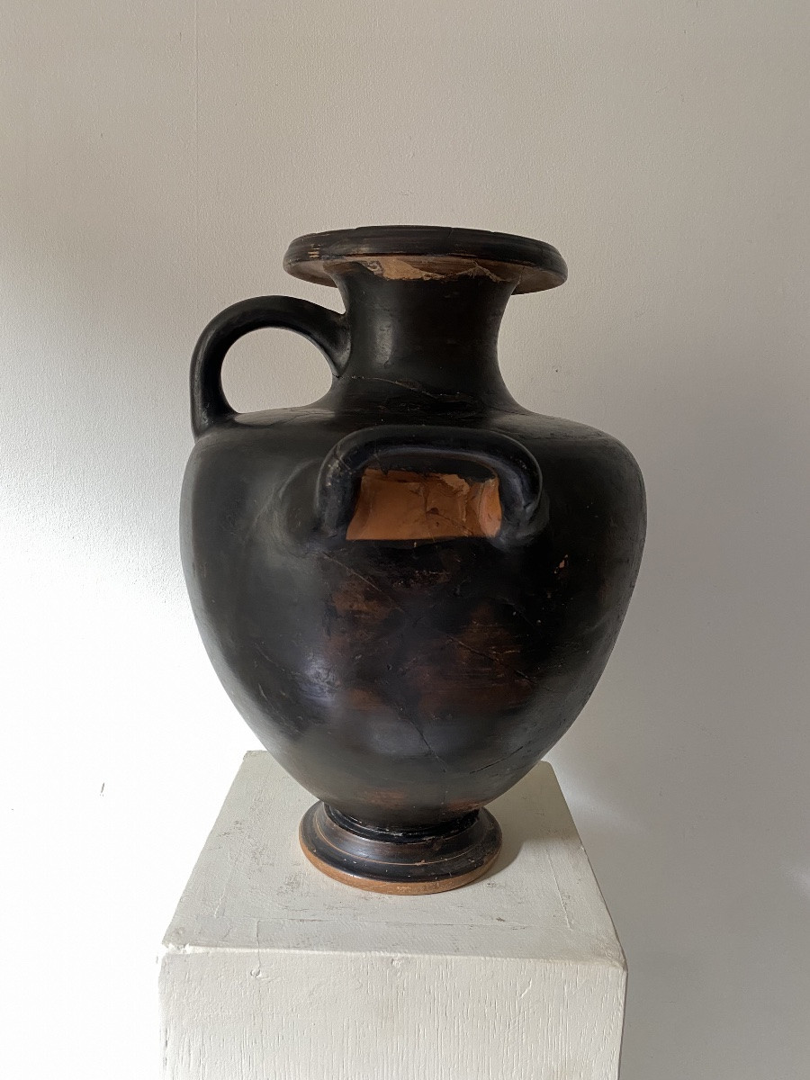 Black Glazed Hydria, Magna Graecia, 4th Century Bc  Ancient Greek Vase -photo-1