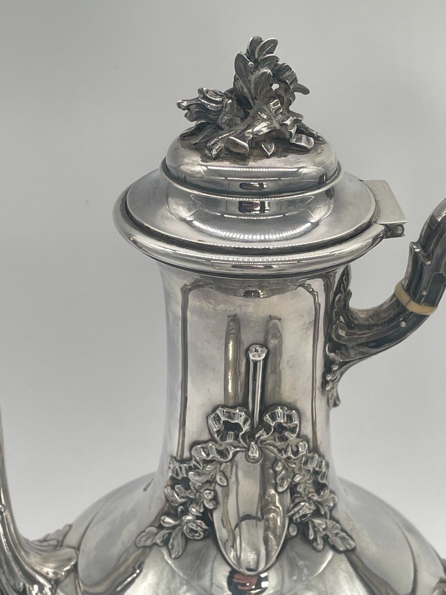 Three Piece Tea Service In 950 Thousandths Silver, With 19th Century Chiseled Decor-photo-1
