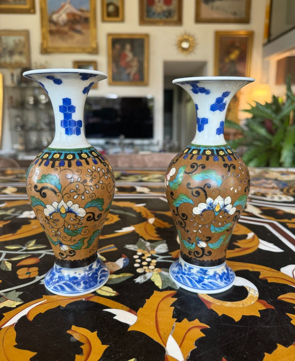 Japon : Paire De Vases En Porcelaine Cloisonnée Totai Shippo Fin Du XIXème Siècle 