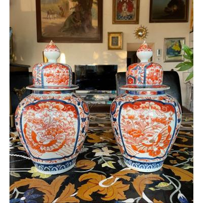 Paire De Vases En Porcelaine Imari De La Fin Du XIXème Siècle