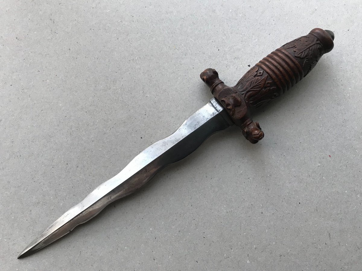 Dagger / Hunting Knife With Hand Carved Grip-photo-3