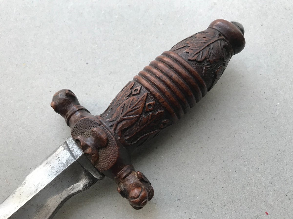 Dagger / Hunting Knife With Hand Carved Grip-photo-4