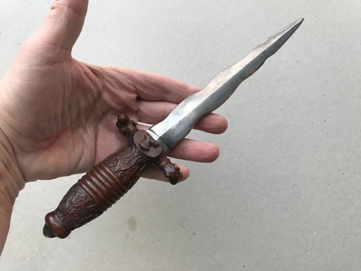 Dagger / Hunting Knife With Hand Carved Grip-photo-1