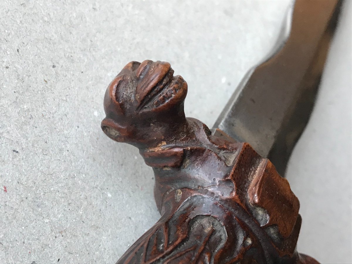 Dagger / Hunting Knife With Hand Carved Grip-photo-3