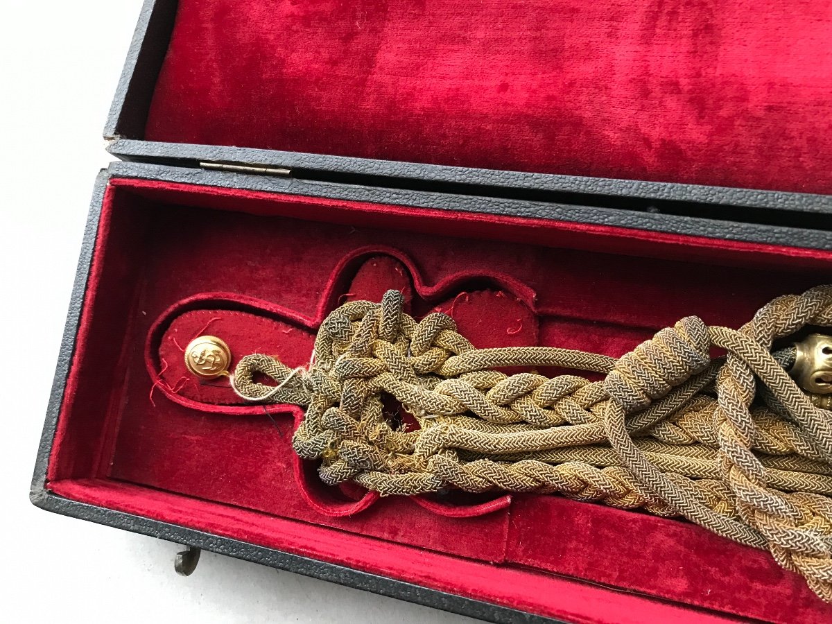 Box For Navy Aiguilettes With Dagger-photo-4