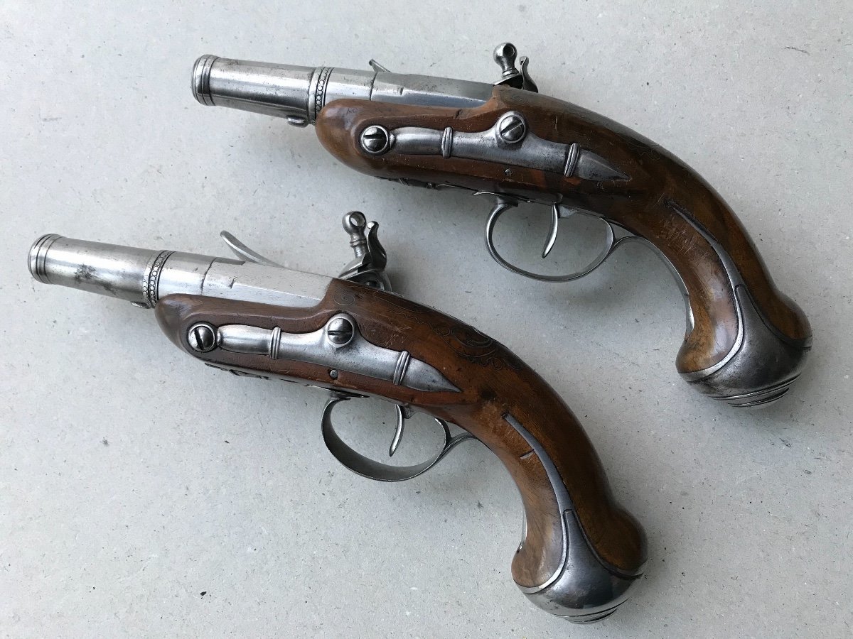 Small Pair Of Flintlock Pistols-photo-2