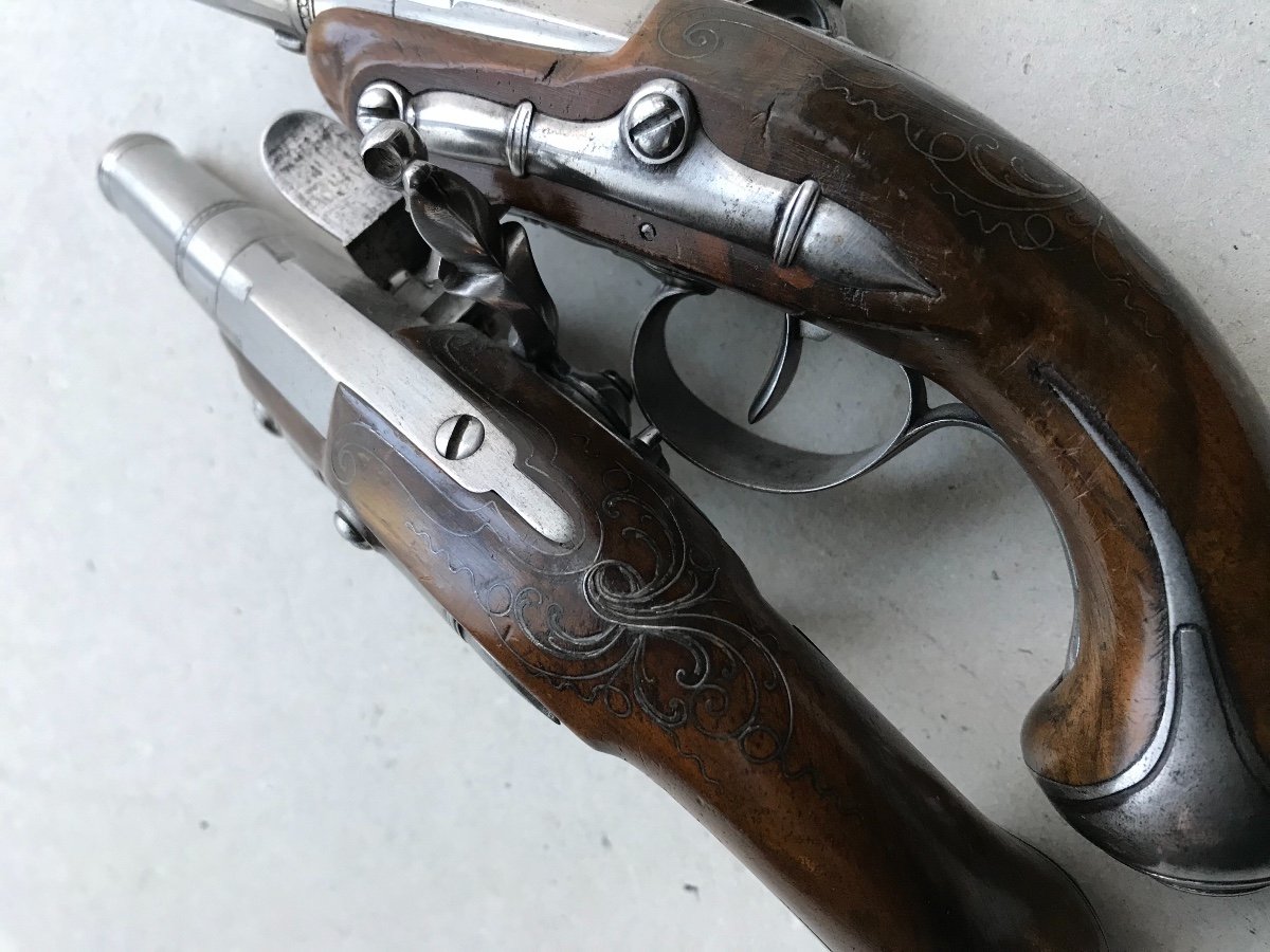 Small Pair Of Flintlock Pistols-photo-3