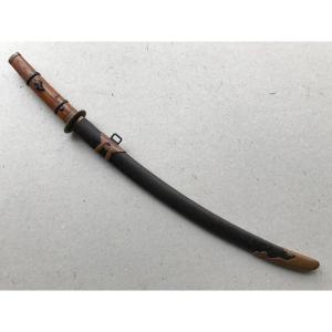 Jite In The Shape Of A Japanese Tachi Miniature Sword