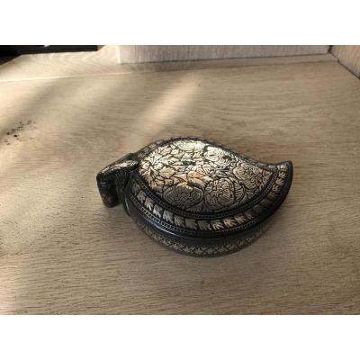 Persian Perso Box In Iron Inlaid Silver