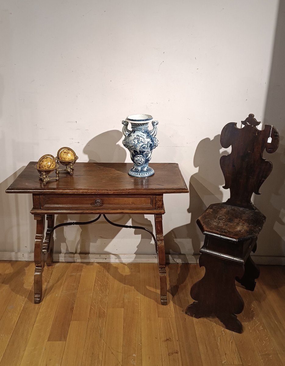 17th Century Small Walnut Desk-photo-7