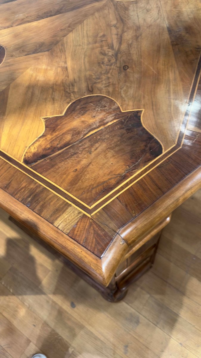 18th Century Venetian Venereed And Inlaid Chest-photo-8