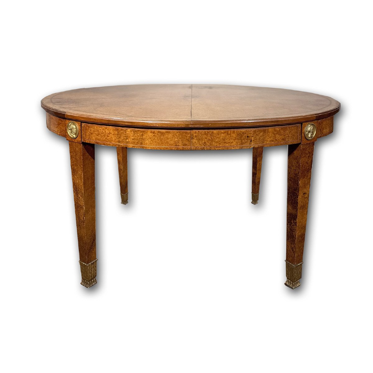 End Of The 19th Century Oval Table In Maple 