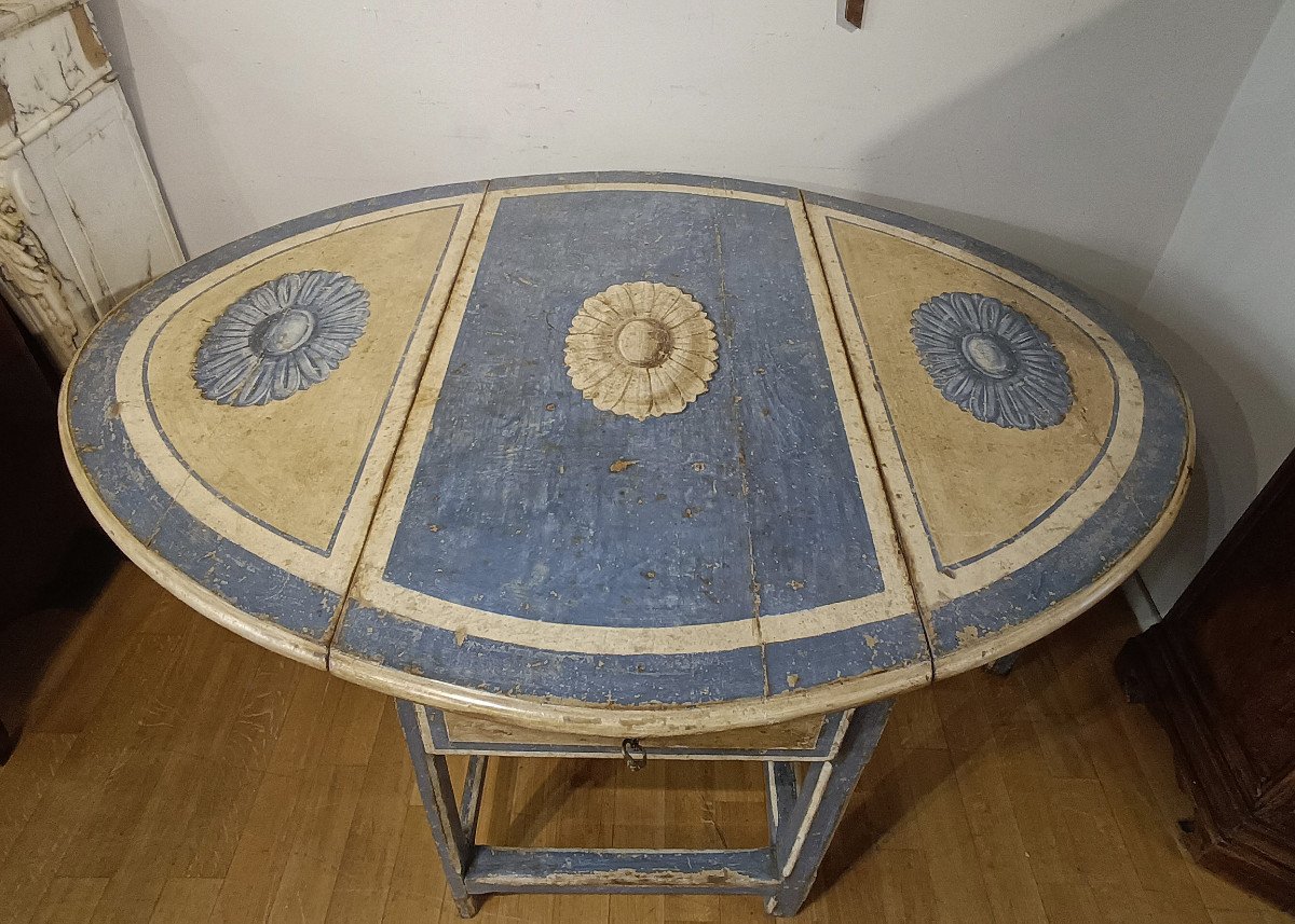 End Of 17th-early 18th Century Painted Openable Table -photo-2