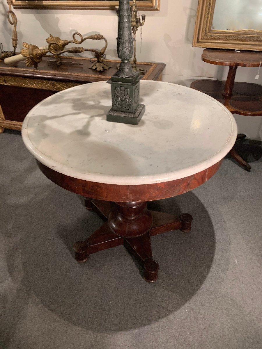 First Half Of The 19th Century Round Table In Mahogany -photo-5