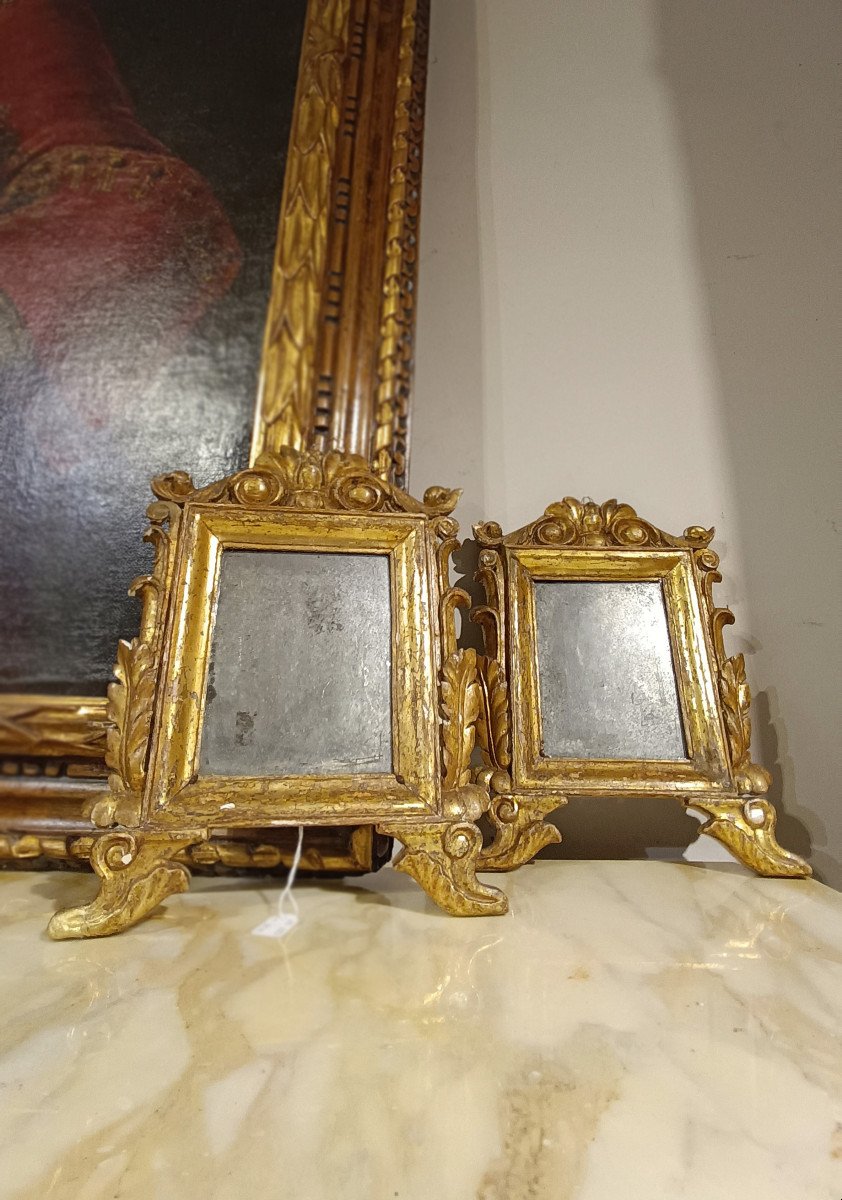 Early 18th Century Pair Of Small Mirrors -photo-8