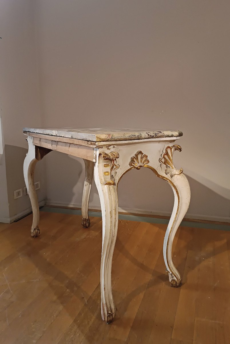 Mid 18th Century Louis XV Lacquered And Golden Console-photo-1