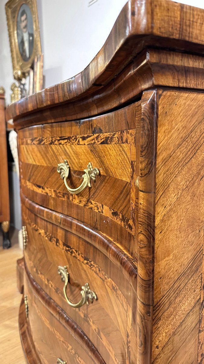 First Half Of The 18th Century Venetian Chest-photo-7