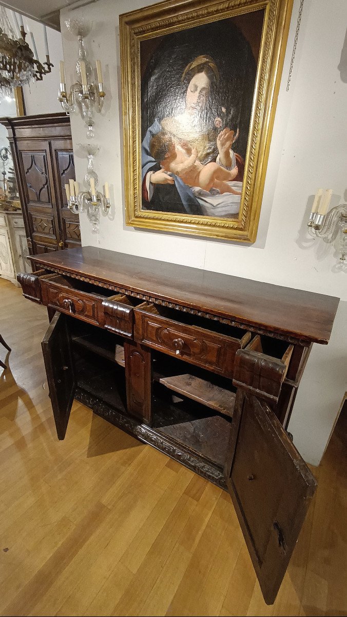 17th Century Lombard Walnut Sideboard-photo-5